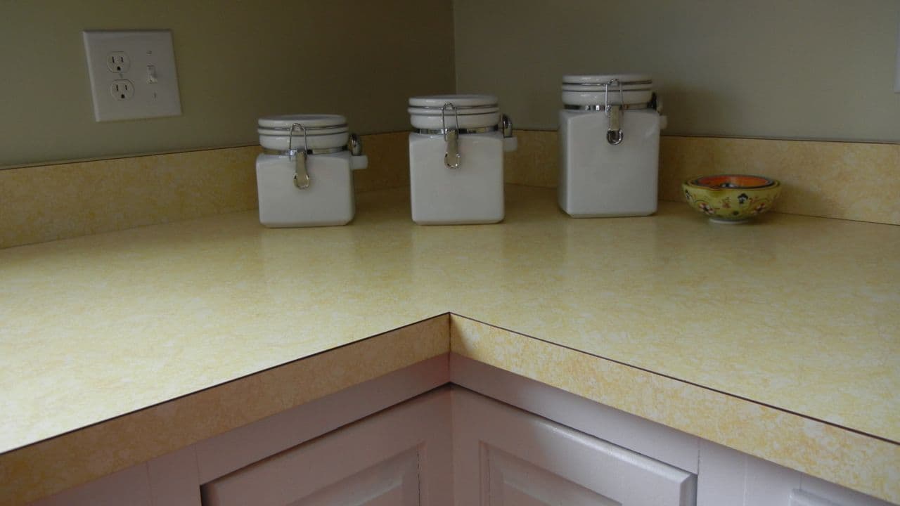 A Final Good-Bye to Laminate Counters!
