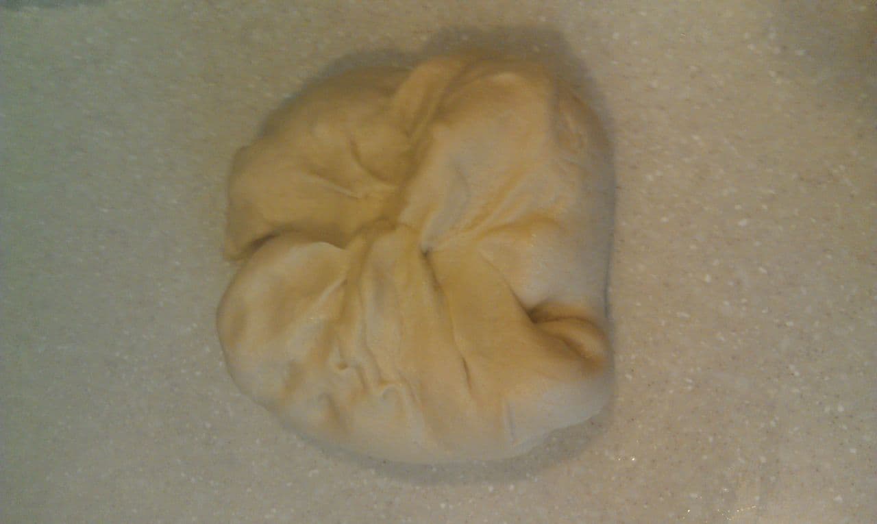Knotted Dinner Rolls