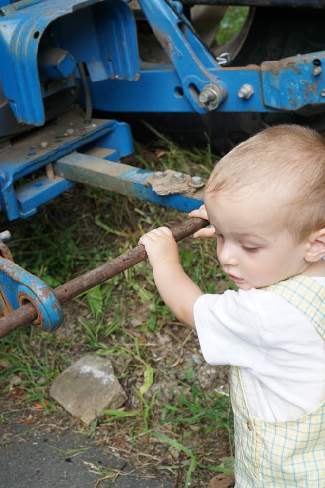 Tractor Spotting