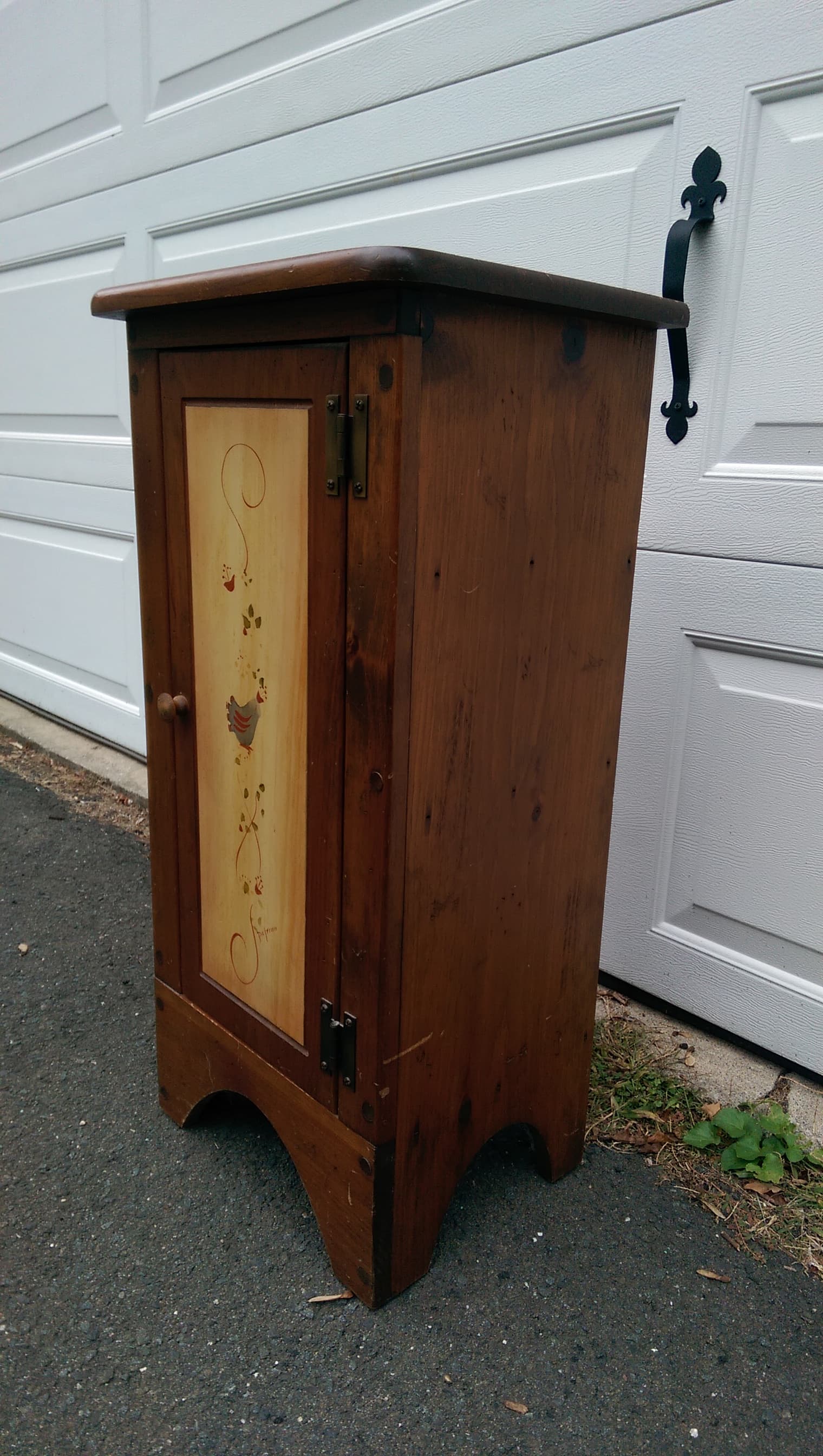 Jelly Cabinet