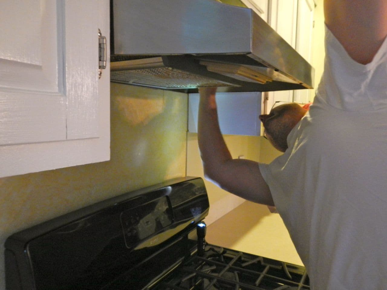 Removing A Range Hood