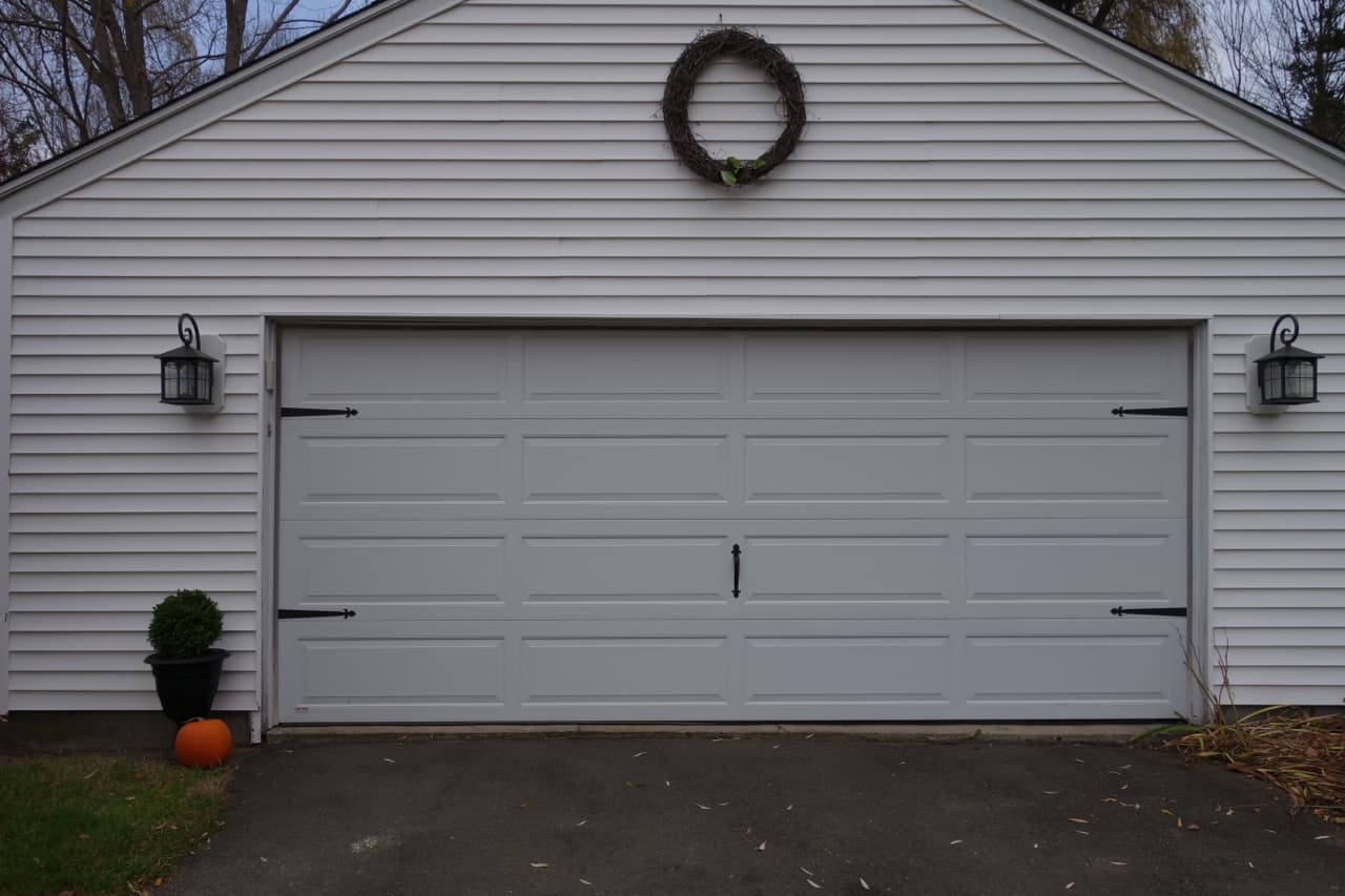 Adding Garage Lanterns